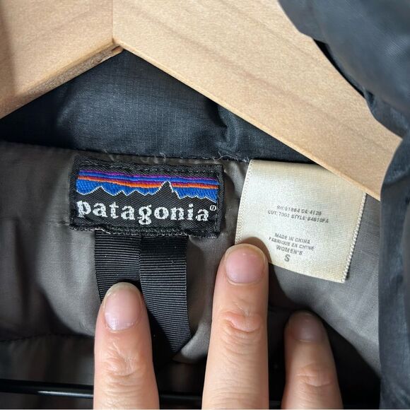 Patagonia Black Jacket puffer Coat Women’s Small Insulated Warm Layer - Picture 3 of 14